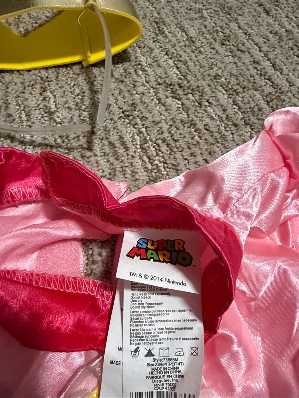 Disguise shiny pink